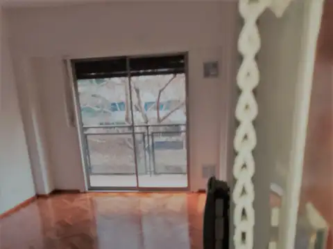 Precioso departamento en alquiler en Las Cañitas. Balcón a la calle