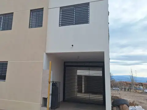 Gobernador Francisco Gabrielli  S/ N 100