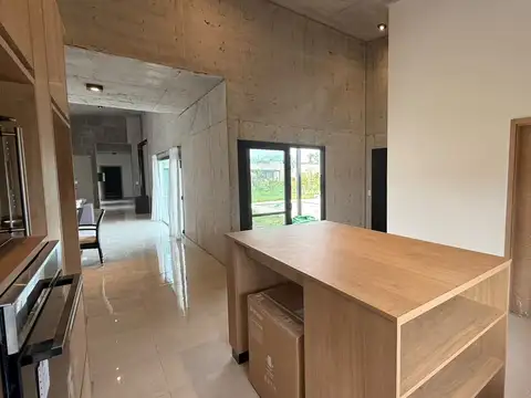 UF M1 Casa moderna con Pileta en Barrio Cerrado Los Juncos en Alquiler