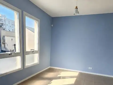 Depto Tipo Casa en Alquiler con 1 cocheras