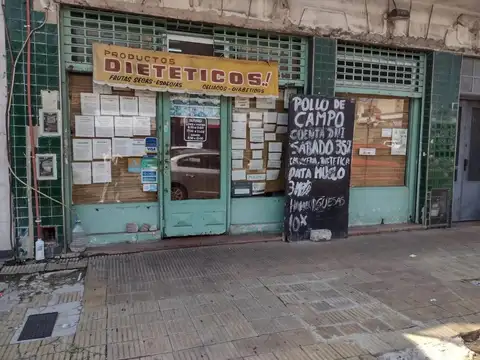 CON RENTA - LOCAL SOBRE CALLE PRINCIPAL