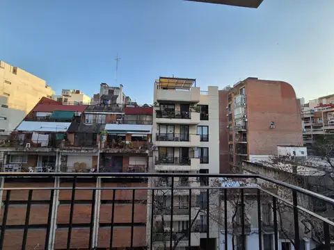 Amenabar 1100, Piso 5