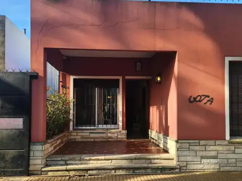 Casa en Venta en Victoria Barrio Centro, USD 287.000