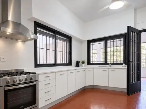 Casa amplia en excelente ubicación, el casco histórico de Victoria