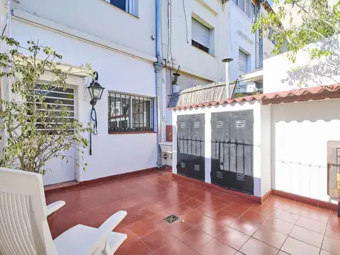 Depto Tipo Casa en Venta 60 años