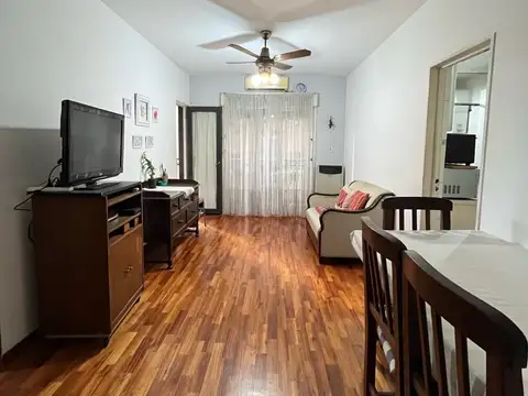 Av. Juan Bautista Alberdi  al 1600