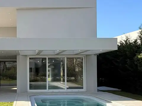 Casa Venta Puertos del Lago Araucarias