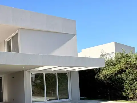 Casa Venta Puertos del Lago Araucarias