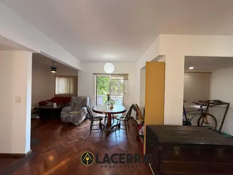 Departamento 5 ambientes con 2 baños