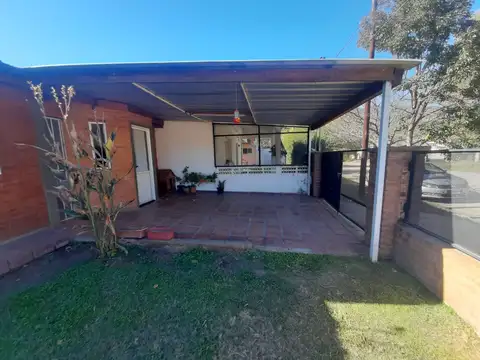 Casa 2 ambientes con 1 baño