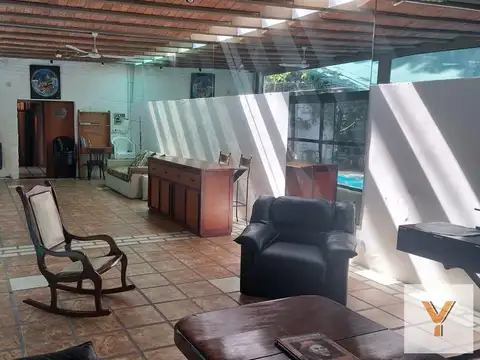 Casa en Alquiler en Constitucion, USD 2.500