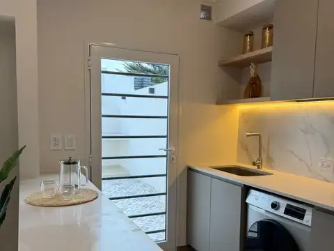 Depto Tipo Casa 4 ambientes con 2 baños