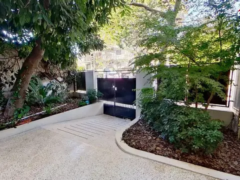 Casa 4 AMB +Escrit Piscina Cochera VENTA FLORES N 