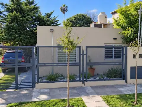 Casa 2 ambientes- ALQUILER- Ituzaingó Norte