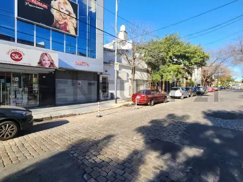 Francisco Bilbao 2400, Piso 0