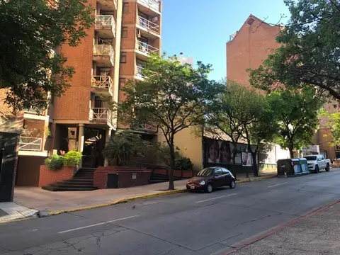 Ambrosio Olmos 700, Piso 6