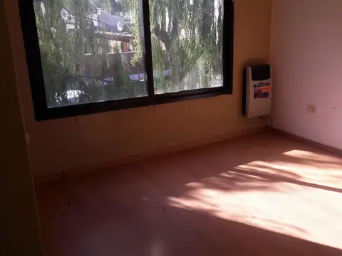 Venta de Duplex de un dormitorios, en excelente estado, con