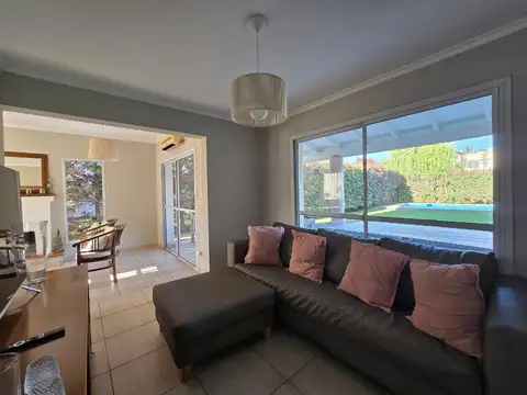 CASA EN ALQUILER TEMPORAL EN SANTA MARIA DE LOS OLIVOS