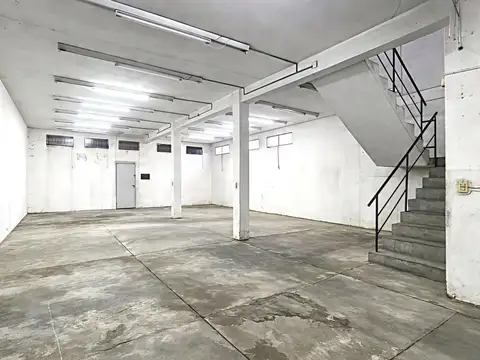 Galpón en Barrio Industrial
