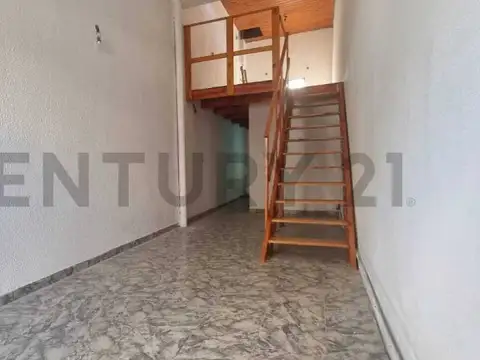 Casa 2 ambientes con 1 baño