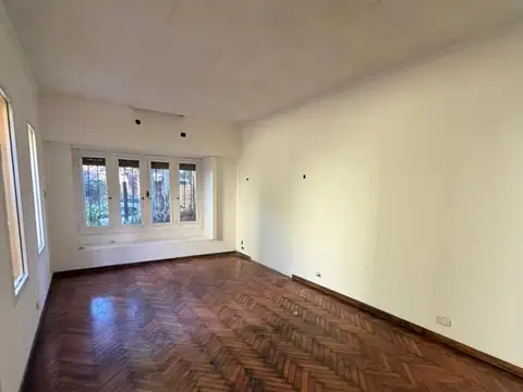 Depto Tipo Casa en Venta 40 años