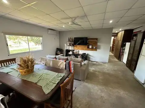  Increíble Oportunidad en Arroyo Leyes! Venta de Complejo con Dos Casas Quintas*