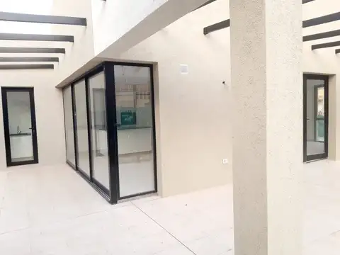 Casa en Venta al Este
