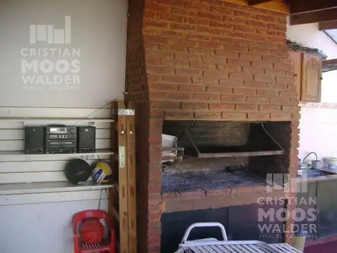 Casa en venta 4 ambientes Escobar