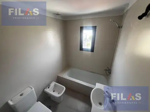 ALQUILER Monoambiente Caseros centro