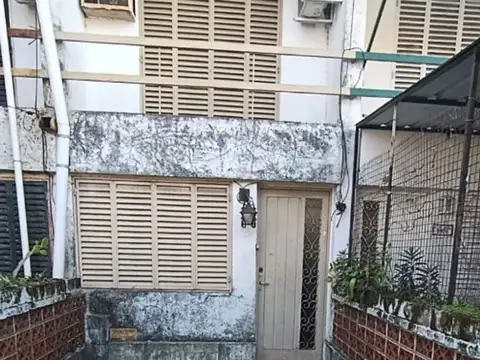 CASA TIPO DÚPLEX EN VENTA DOS DORMITORIOS ZONA SUR