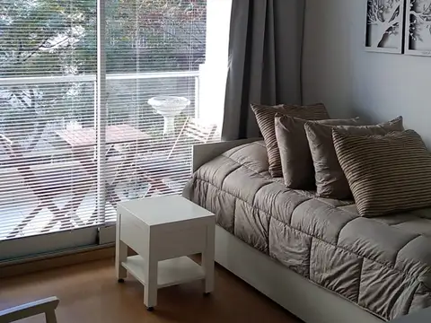 EXCELENTE DEPTO TEMPORAL AL FRENTE