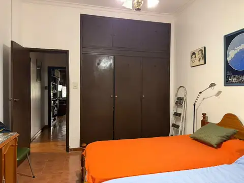 EXCELENTE CHALET 3 AMBIENTES CON COCHERA EN CARAPACHAY