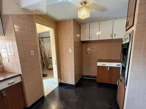 Departamento 6 ambientes con 4 baños