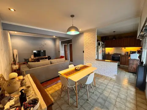 Depto Tipo Casa en Venta de 3 ambientes