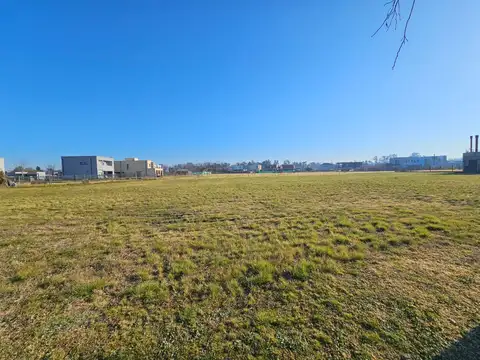 Terreno en Venta 30  mts Fondo