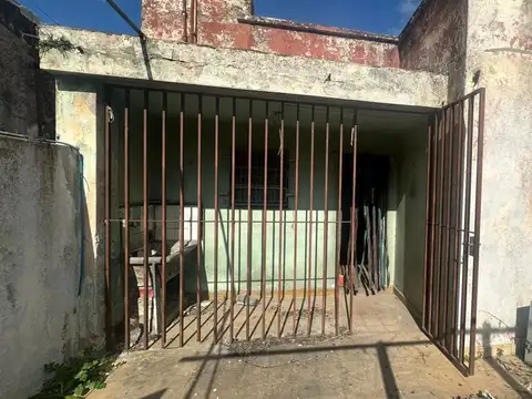 VENTA CASA 3 AMB CIUDADELA A RECICLAR