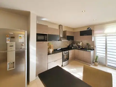 Casa a la venta en Quilmes Oeste.