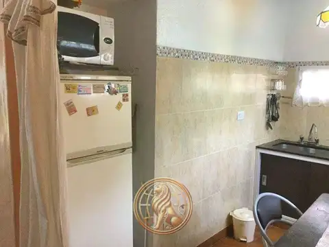 Casa 3 ambientes con 1 baño