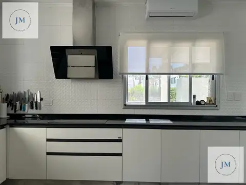 Casa en Alquiler de 5 dormitorios