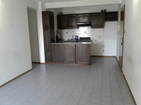 DEPARTAMENTO 2 AMBIENTES VENTA EN MORON CENTRO