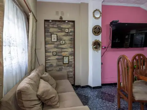 Depto Tipo Casa en Venta de 4 ambientes