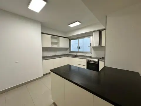 Departamento en Alquiler con 1 cocheras