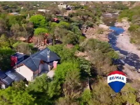 Casa en Venta en La Serranita, Santa María