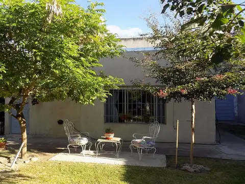 Casa en Venta en Villa Santos Tesei, USD 150.000