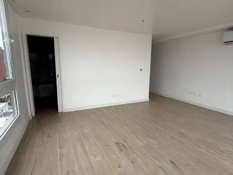Departamento en Alquiler con 2 cocheras