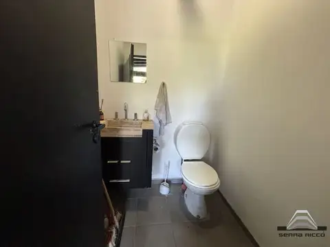 Depto Tipo Casa en Venta en Villa del Parque, USD 289.000