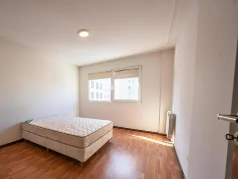 Gascón e/ Córdoba y San Luis