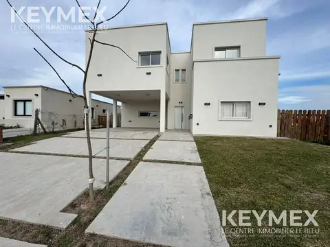 Venta de Casa 6 ambientes en Santa Lucia, Pilar del este