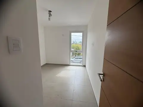 Santiago Derqui 2100