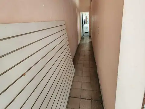 VILLA CRESPO: Oficina en Alquiler en excelente cuadra Comercial